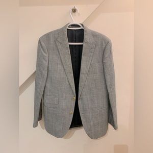 Gentlemen’s collection. Assorted Club Monaco, J Crew and Lindbergh clothing.